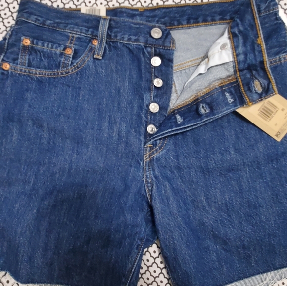 Levis 501 shorts - Picture 3 of 5